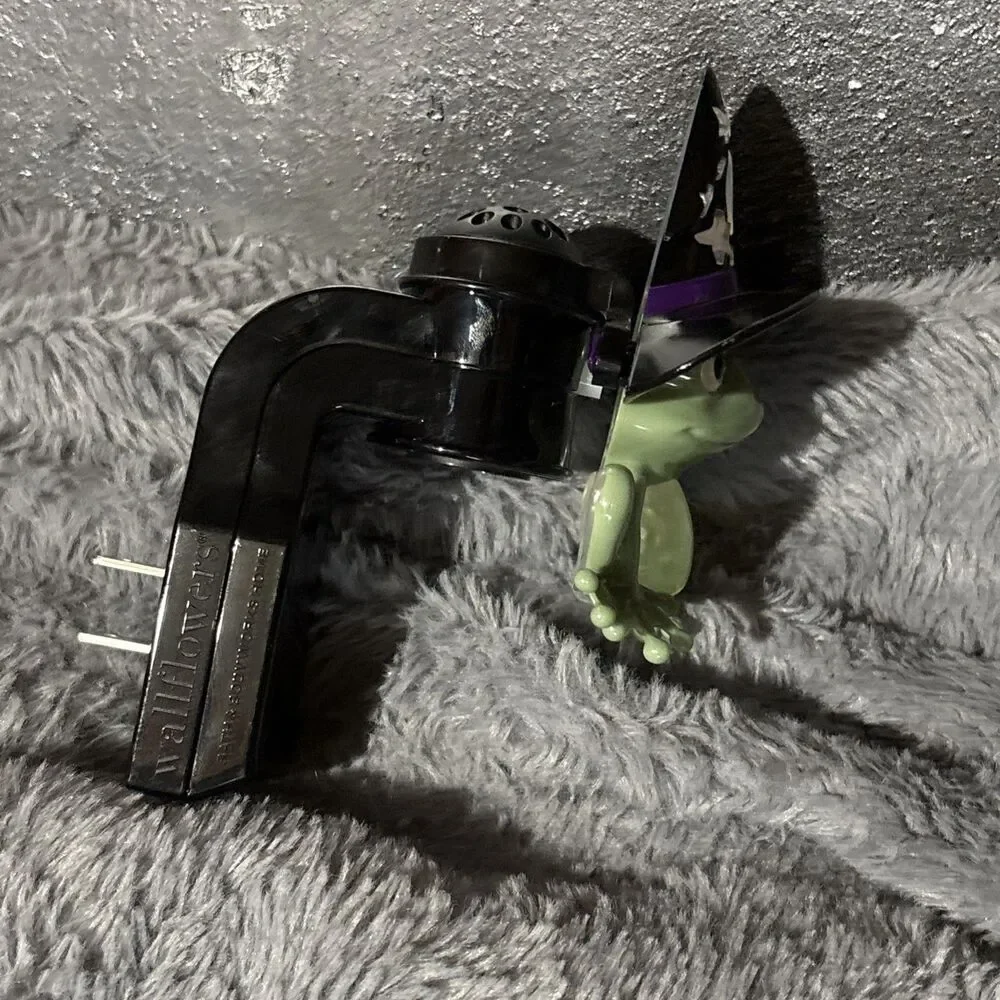 Bath & Body Works 2025 Halloween Wallflower Plug Nightlight Frog Witch Hat